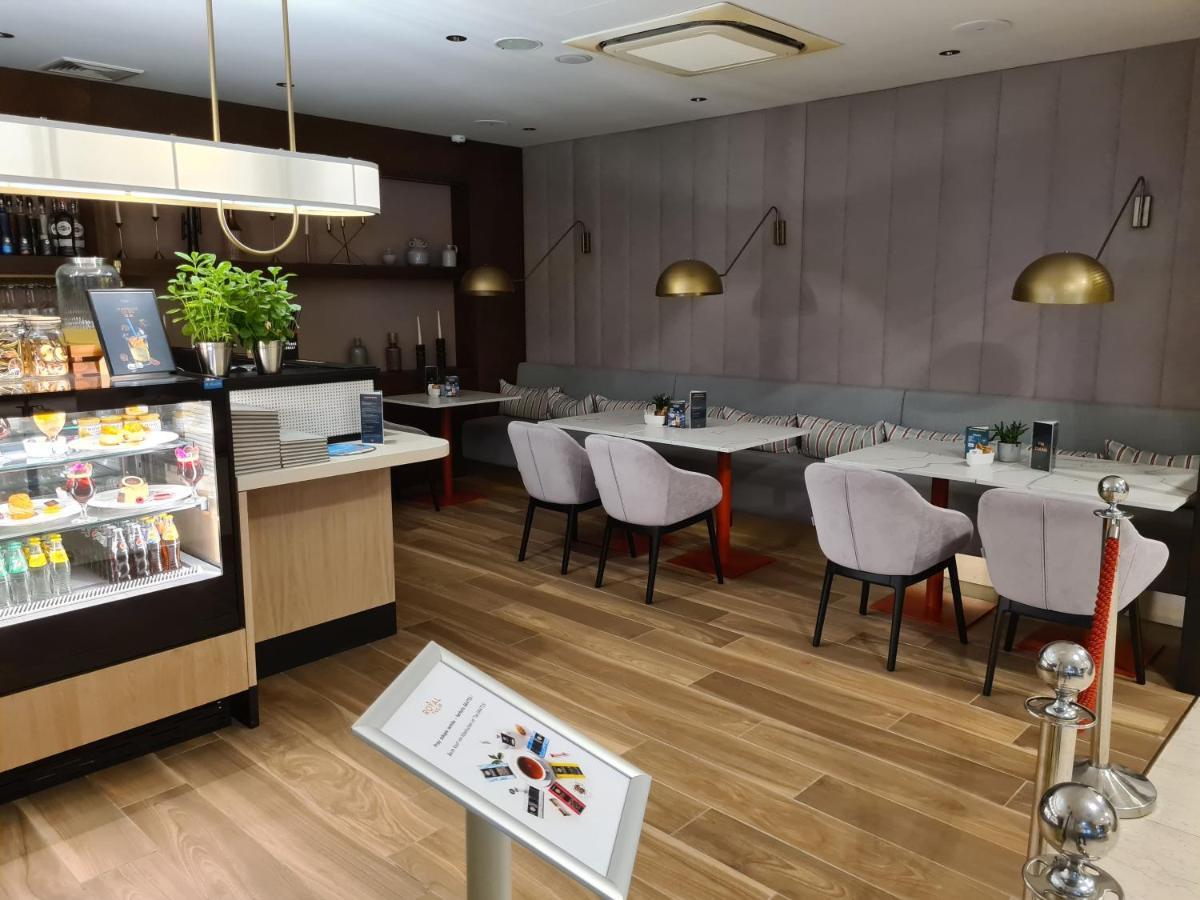 Apartament Royal Tulip โควอบเซก ภายนอก รูปภาพ
